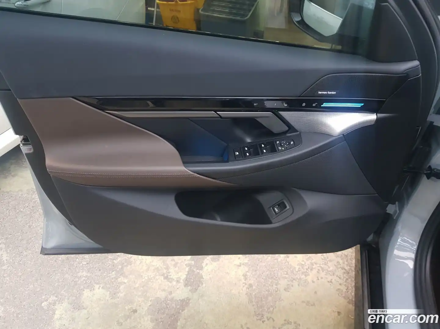 5-Series BMW 2024.6-OPTION-016