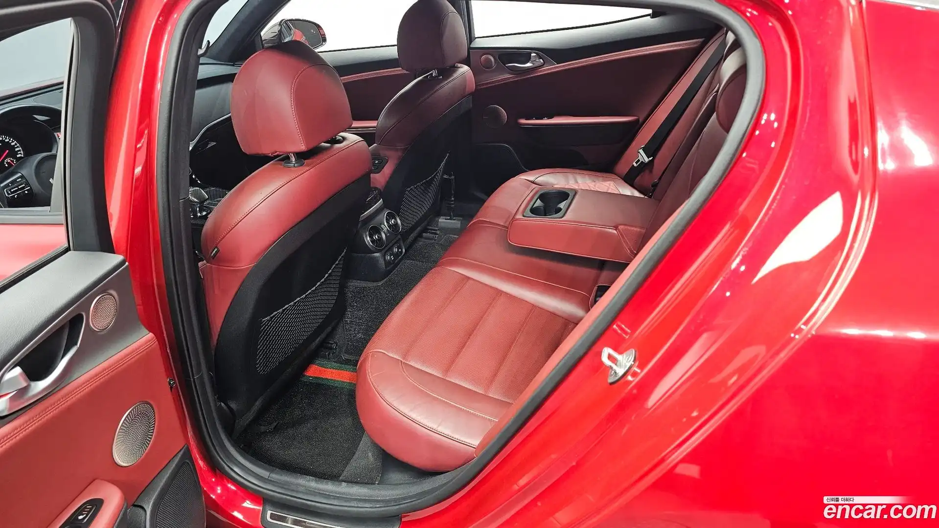 Stinger Kia 2020.1-OPTION-015