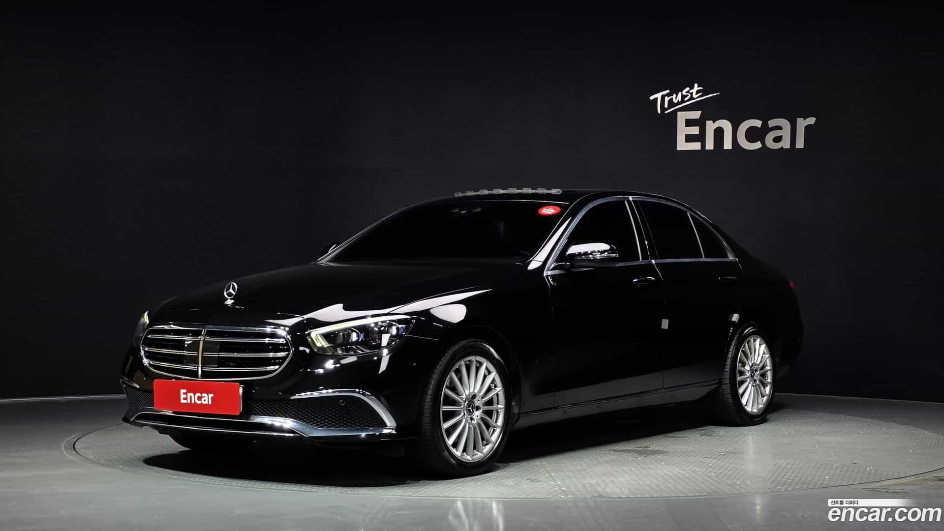 E-Class Mercedes-Benz 2021.8-OUTER-001
