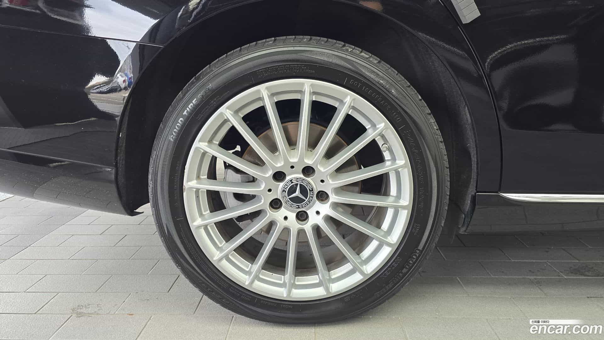 E-Class Mercedes-Benz 2021.8-OUTER-005