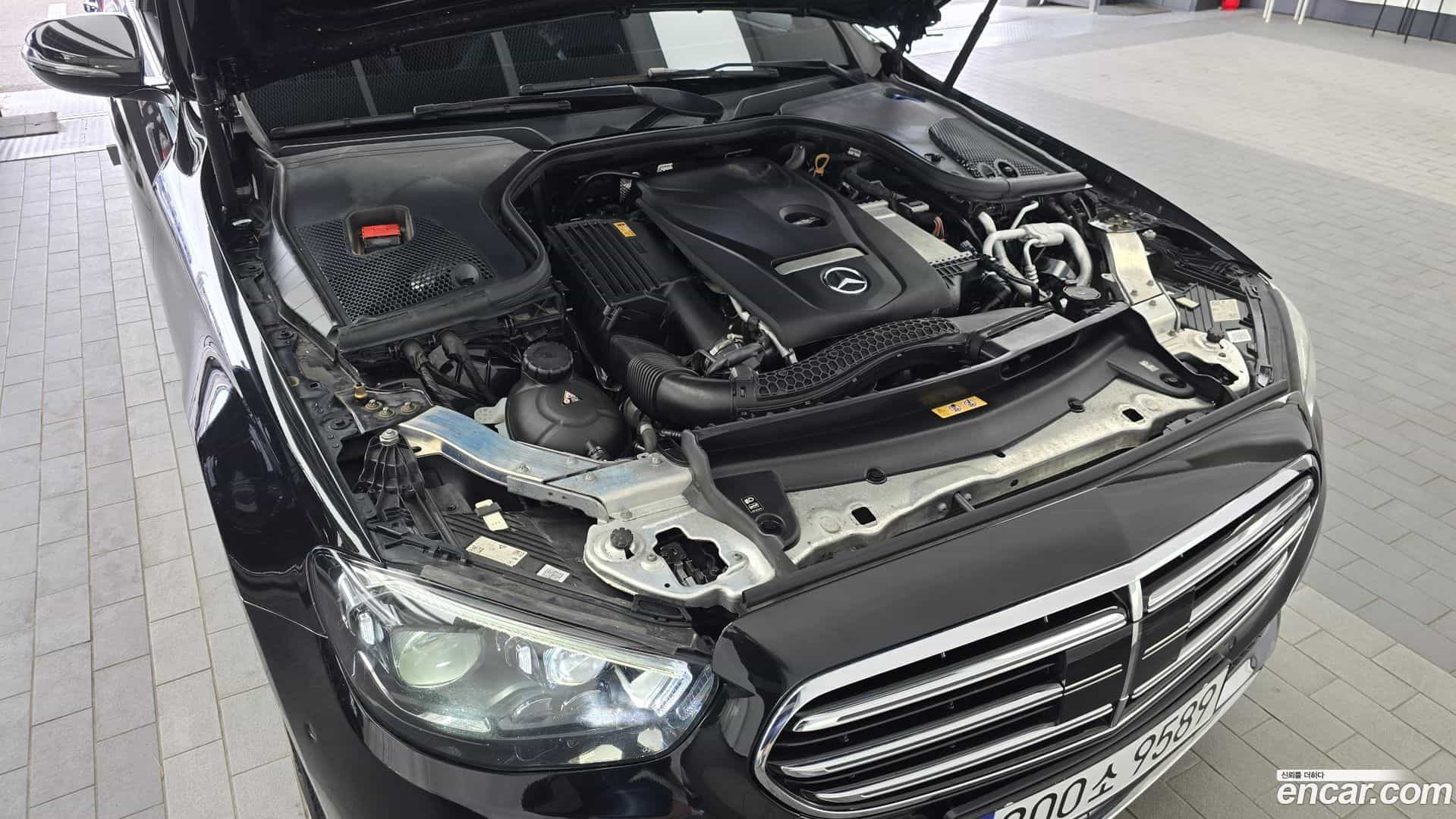E-Class Mercedes-Benz 2021.8-OUTER-006
