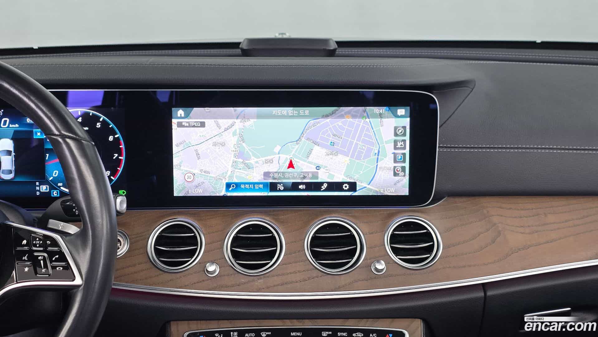 E-Class Mercedes-Benz 2021.8-OPTION-018