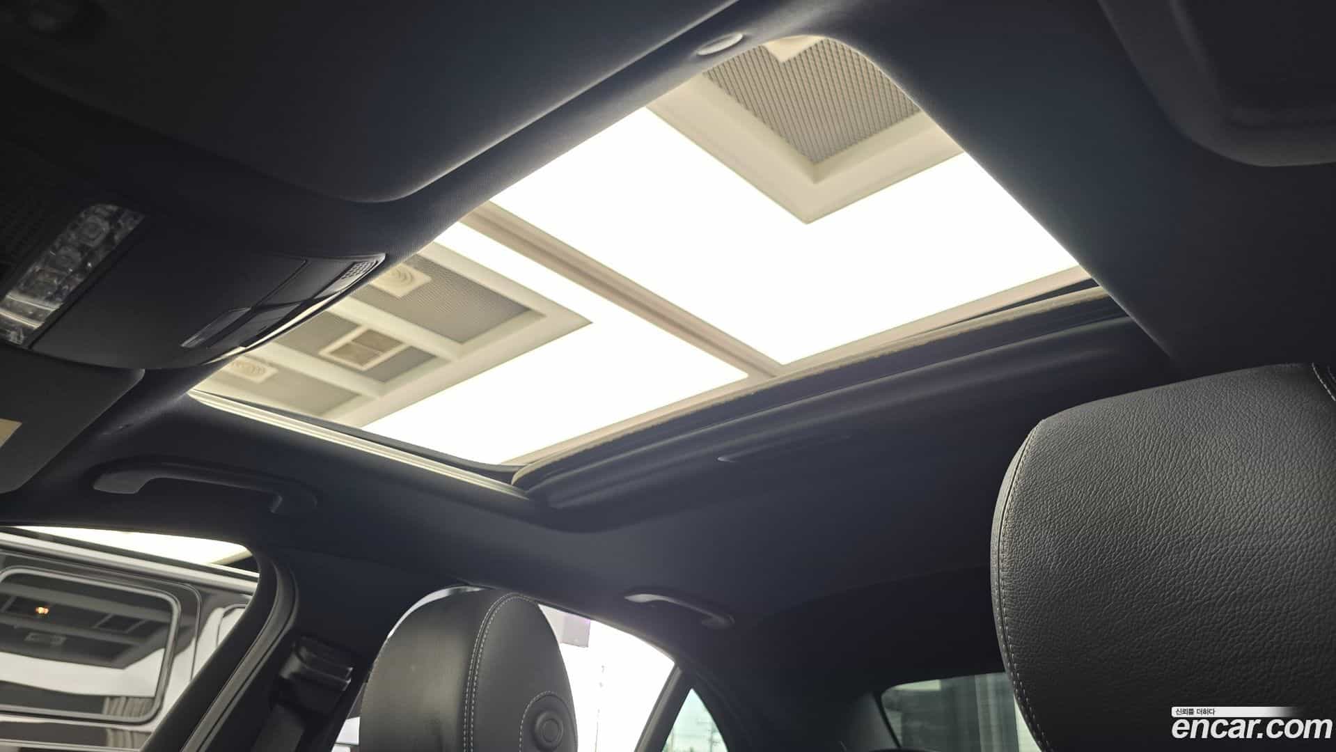 E-Class Mercedes-Benz 2021.8-OPTION-022