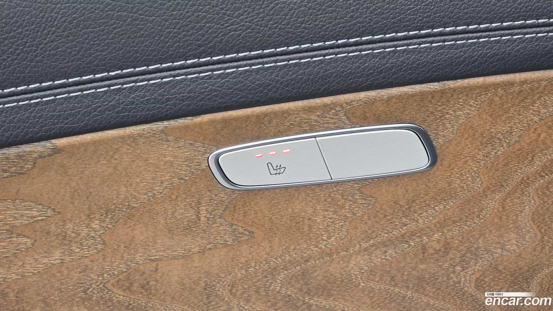 E-Class Mercedes-Benz 2021.8-OPTION-023