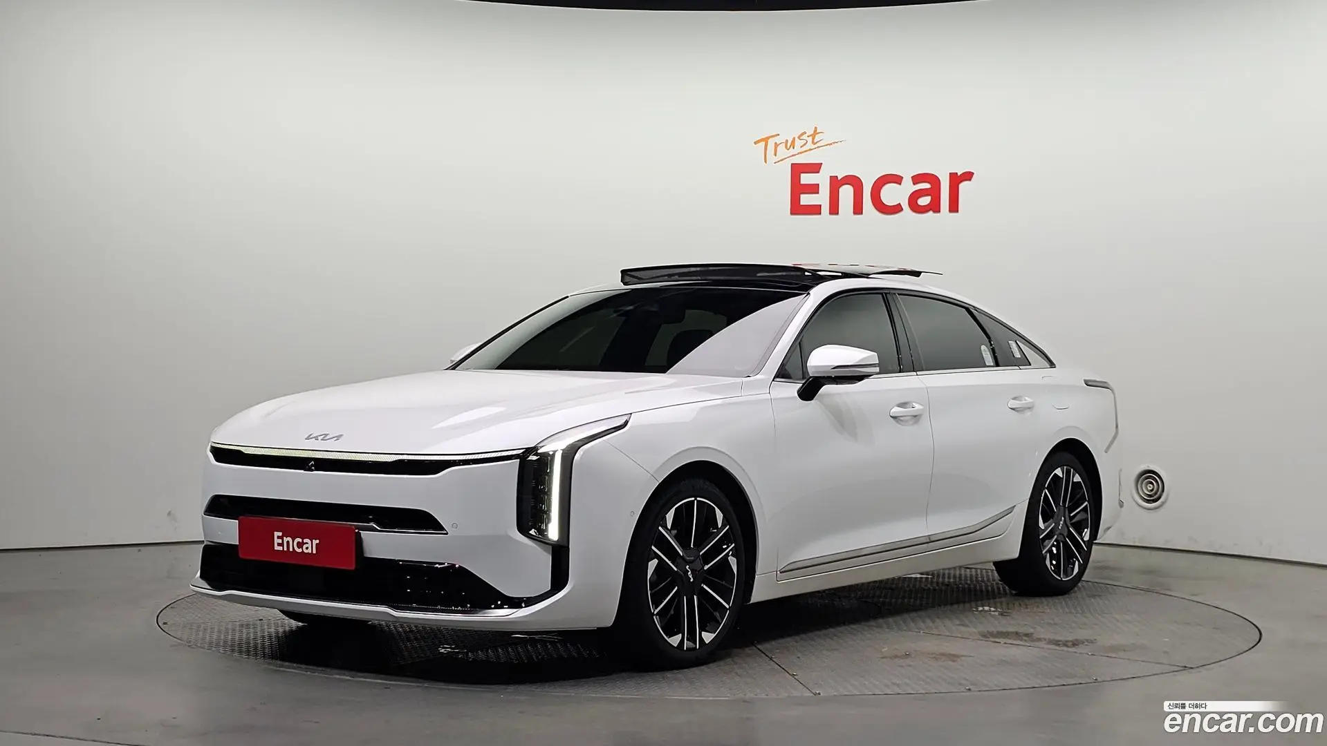Main__Slider__Photo:K8 Kia 2024.9-0