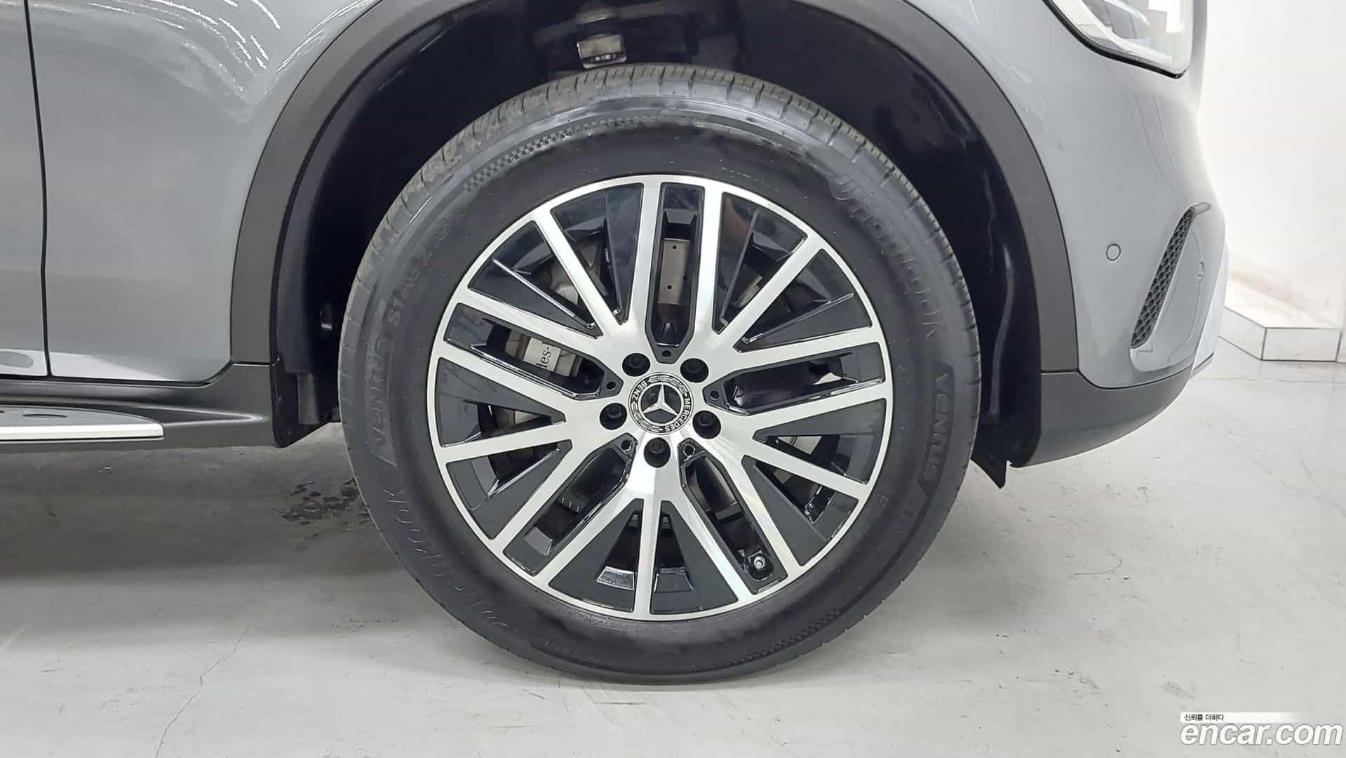 GLC-Class Mercedes-Benz 2021.4-OUTER-005