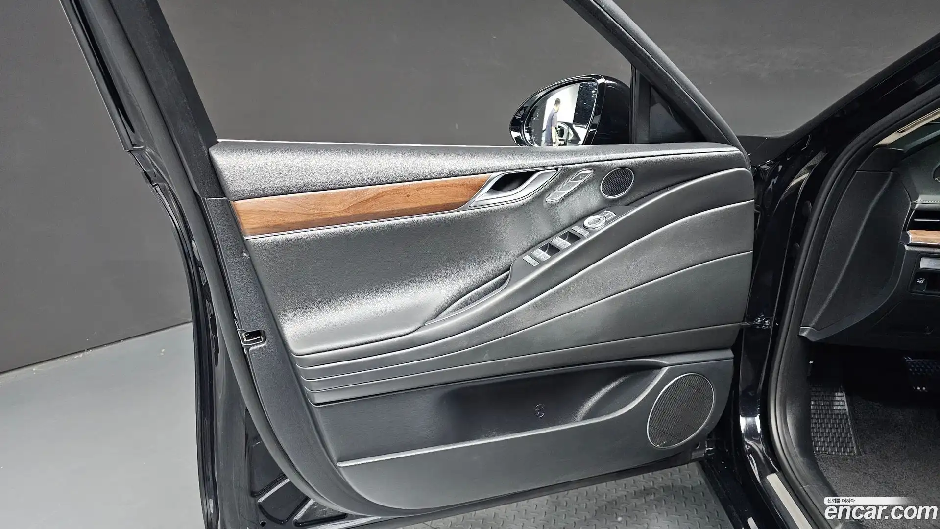 G80 Genesis 2020.7-INNER-034