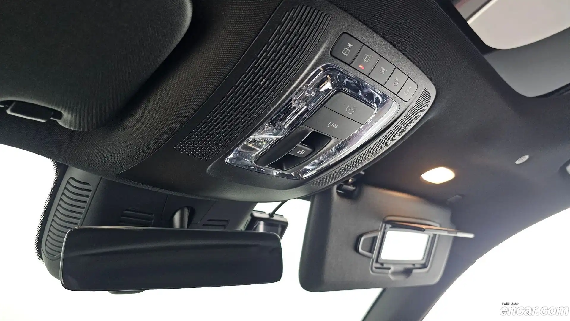 GLB-Class Mercedes-Benz 2024.9-OPTION-022