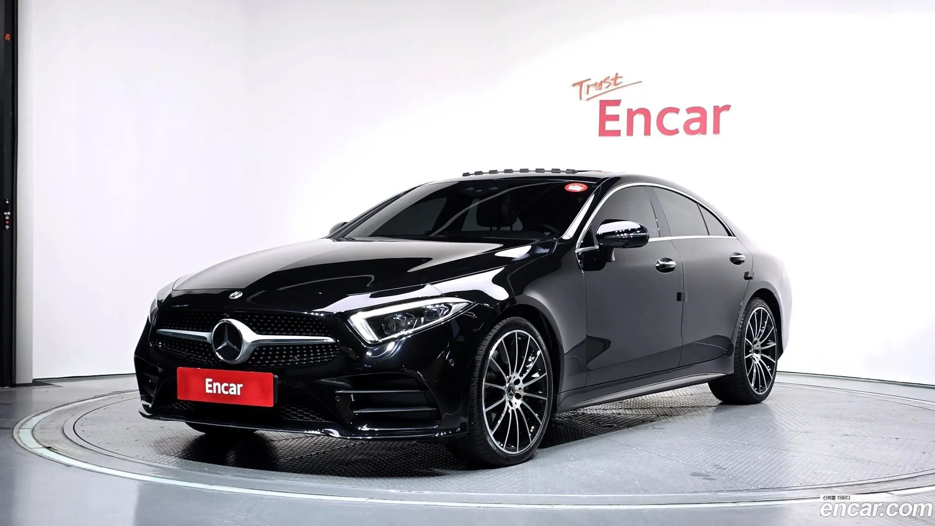 Main__Slider__Photo:CLS-Class Mercedes-Benz 2019.10-0