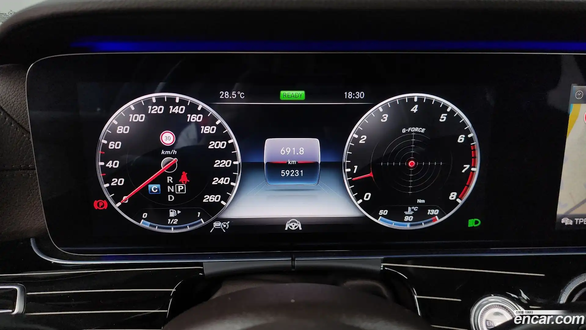 CLS-Class Mercedes-Benz 2019.10-INNER-008