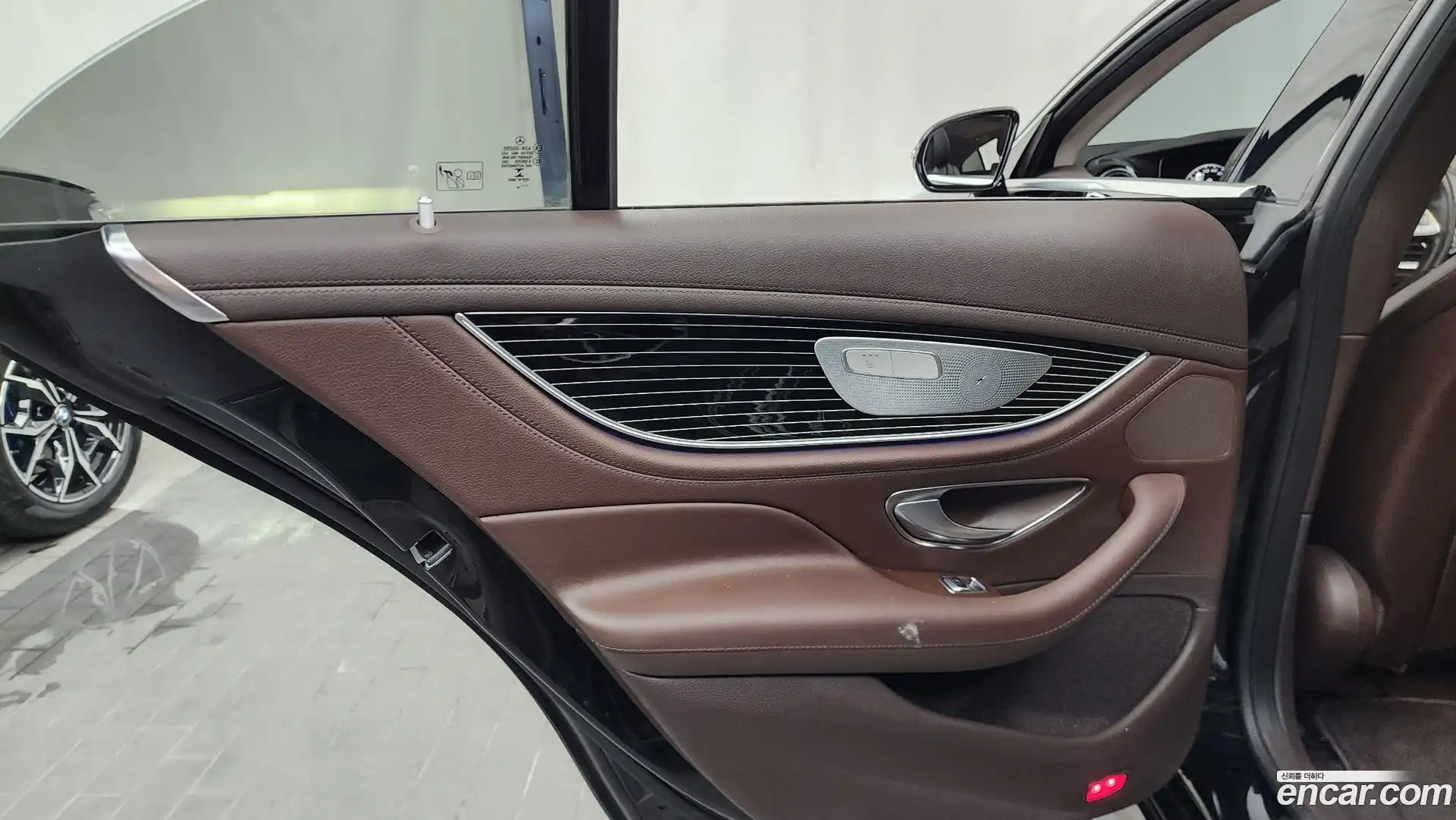 CLS-Class Mercedes-Benz 2019.10-INNER-035