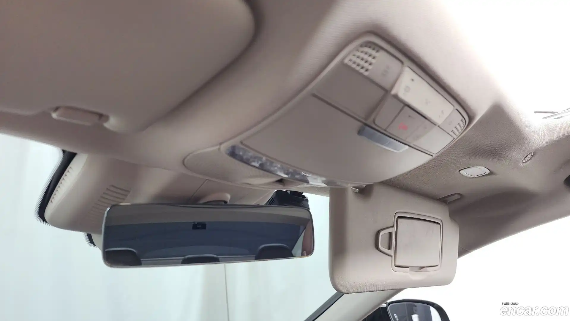 CLS-Class Mercedes-Benz 2019.10-OPTION-044