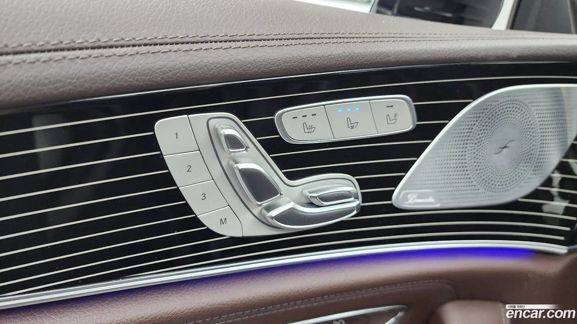 CLS-Class Mercedes-Benz 2019.10-OPTION-046