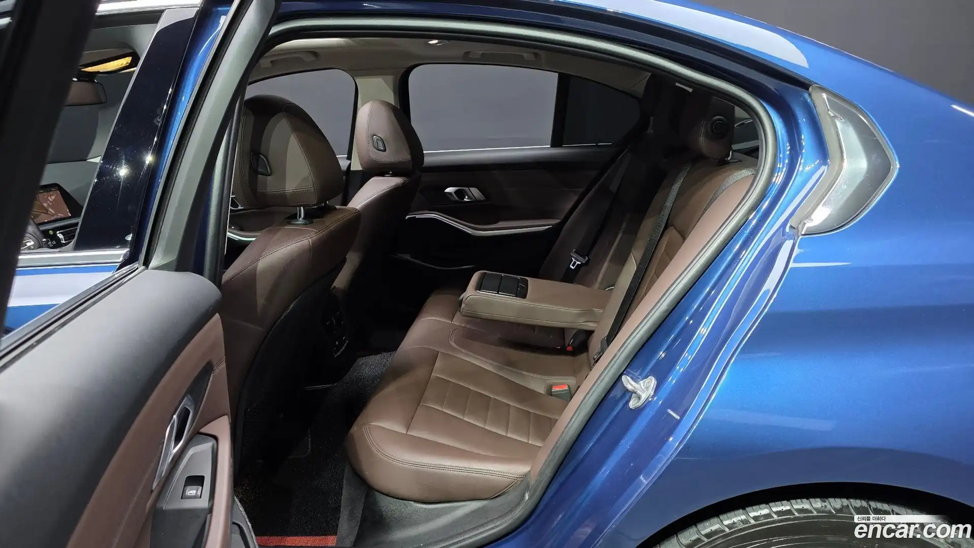 3-Series BMW 2021.2-INNER-036