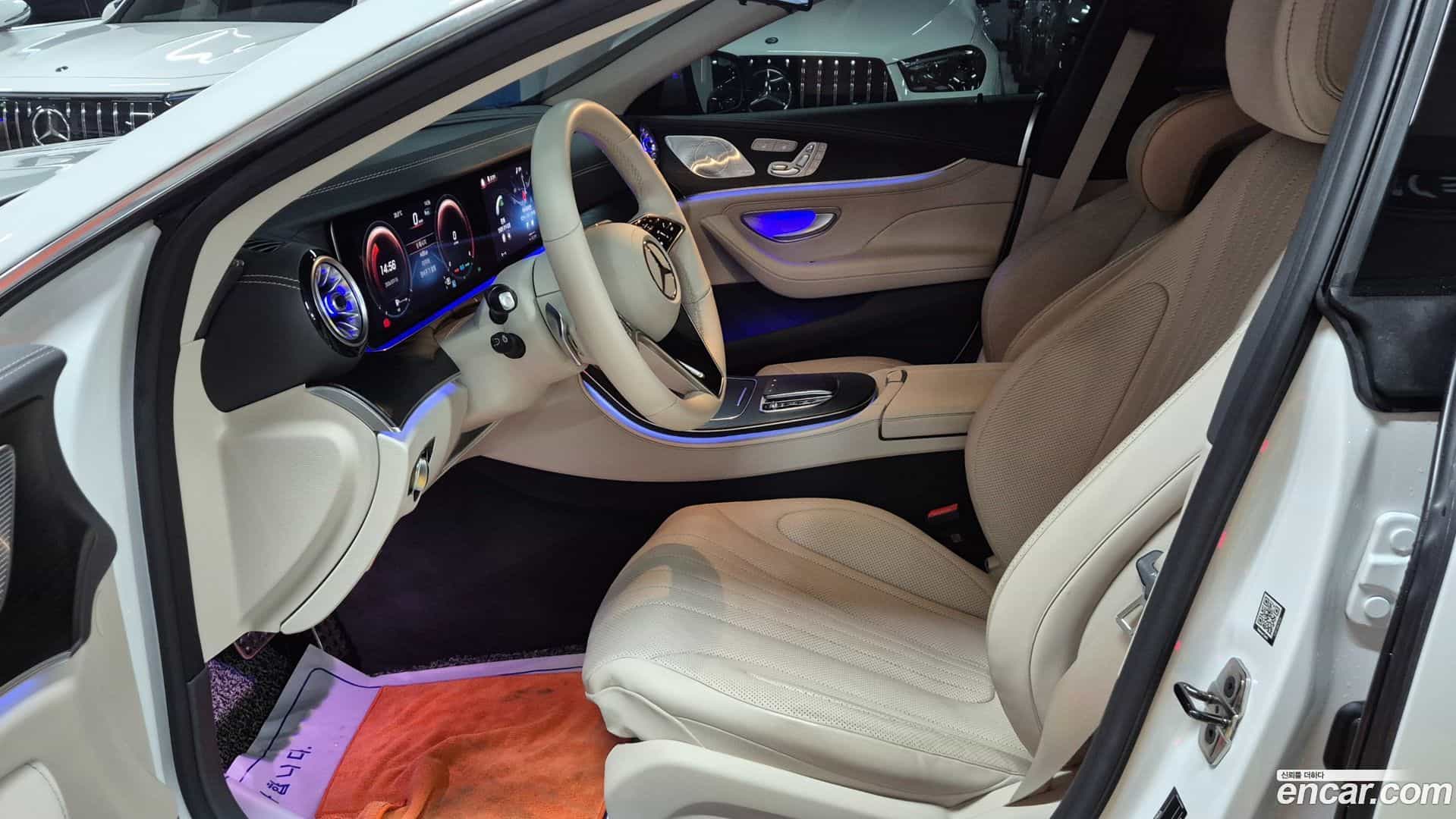 CLS-Class Mercedes-Benz 2023.2-INNER-010