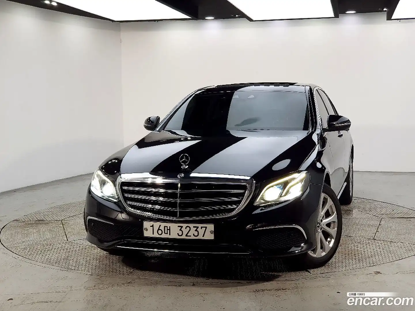 E-Class Mercedes-Benz 2018.5-OUTER-002