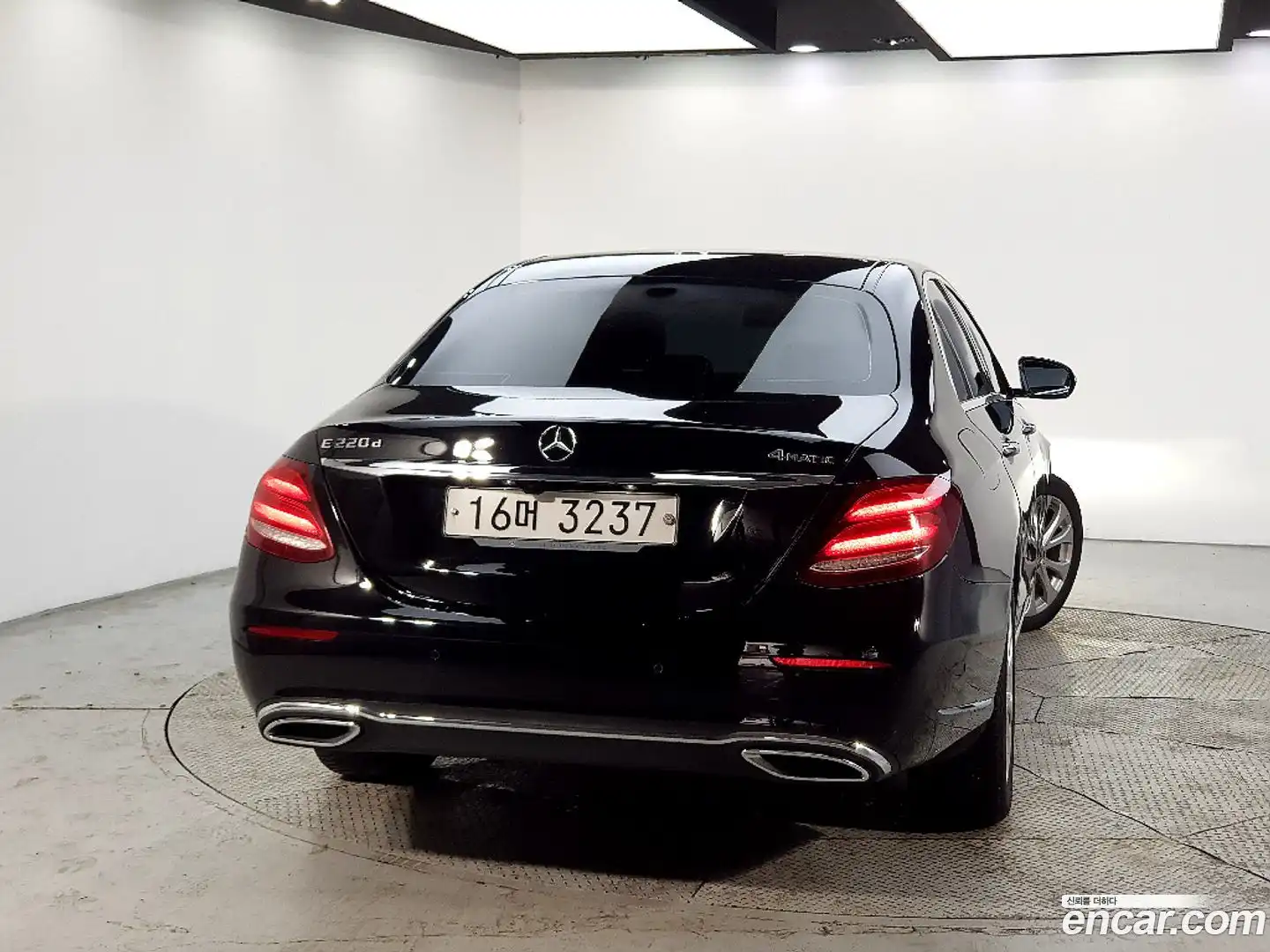 E-Class Mercedes-Benz 2018.5-OUTER-003