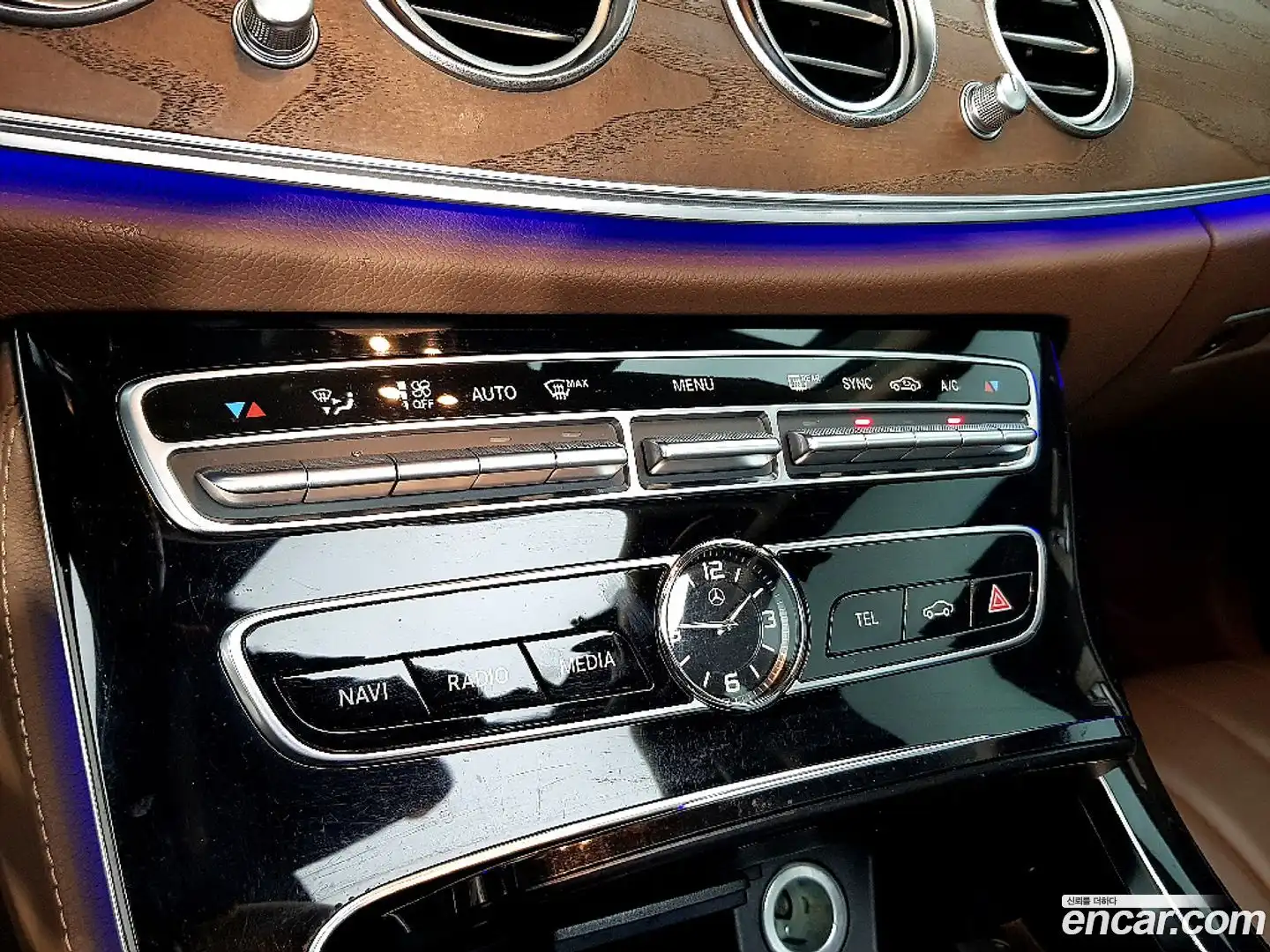 E-Class Mercedes-Benz 2018.5-OPTION-015