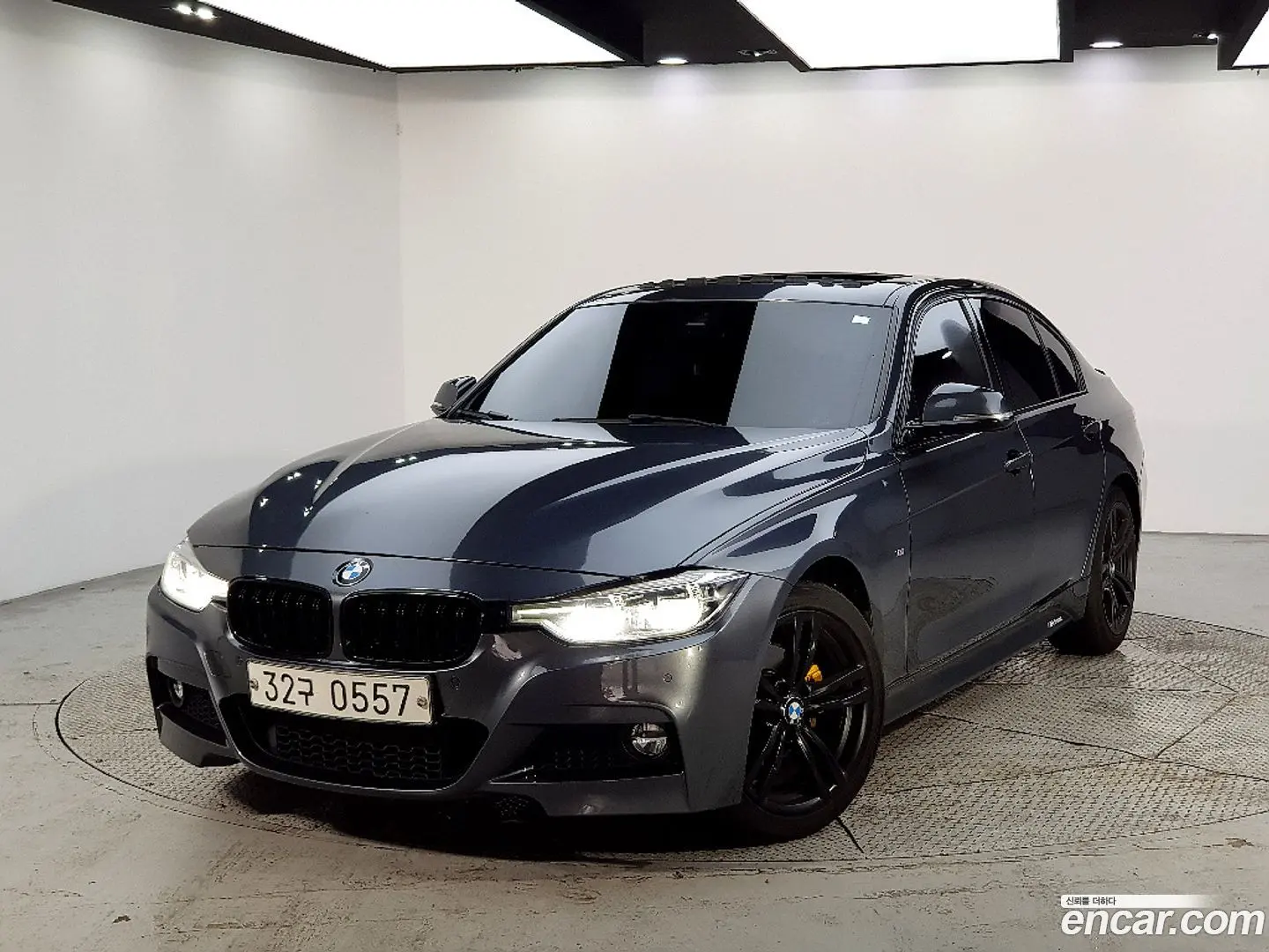 Main__Slider__Photo:3-Series BMW 2016.2-0