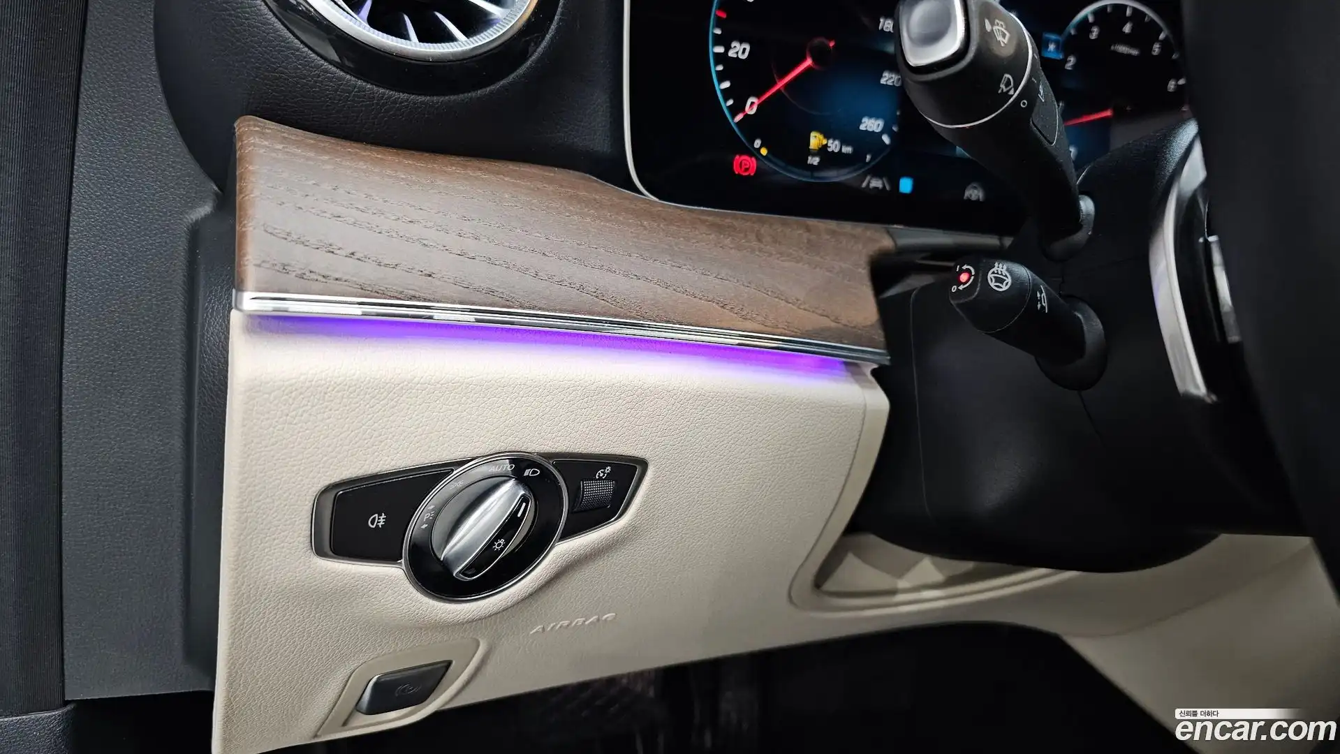 E-Class Mercedes-Benz 2022.4-OPTION-018