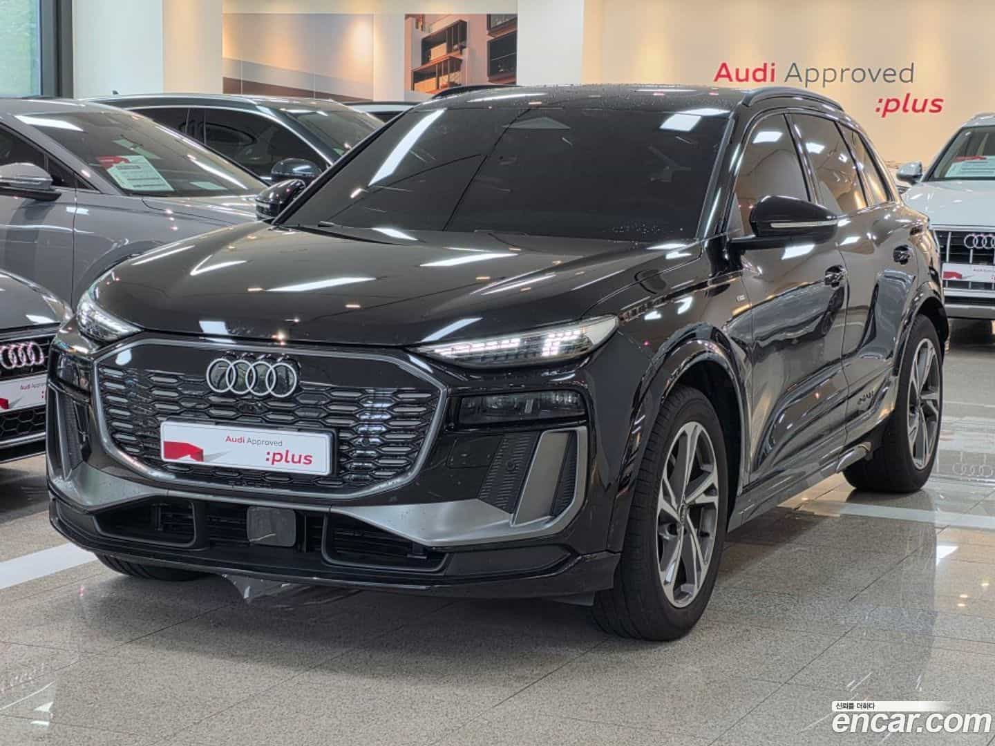 Q6 e-tron Audi 2025.7-OUTER-001