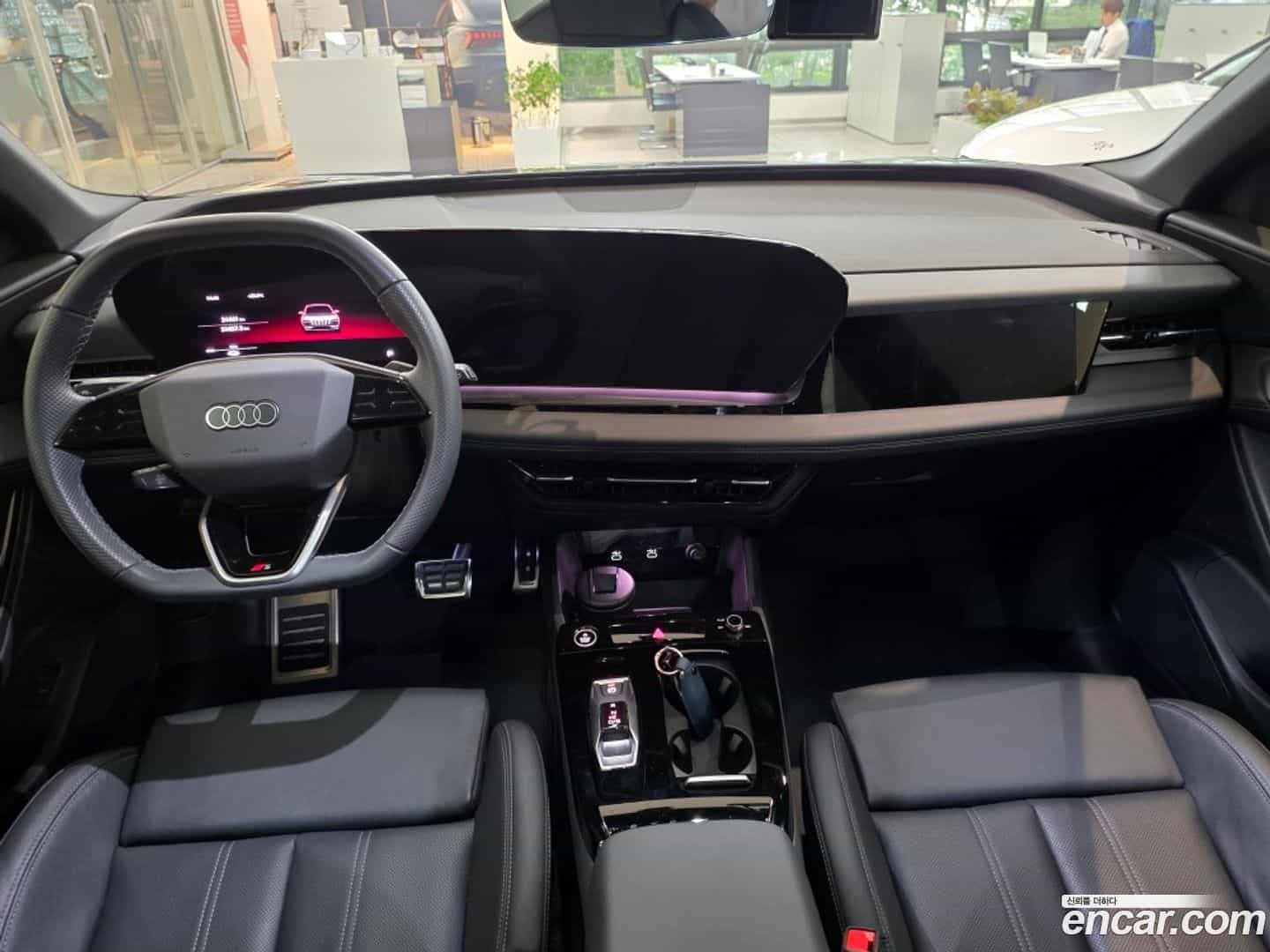 Q6 e-tron Audi 2025.7-INNER-007
