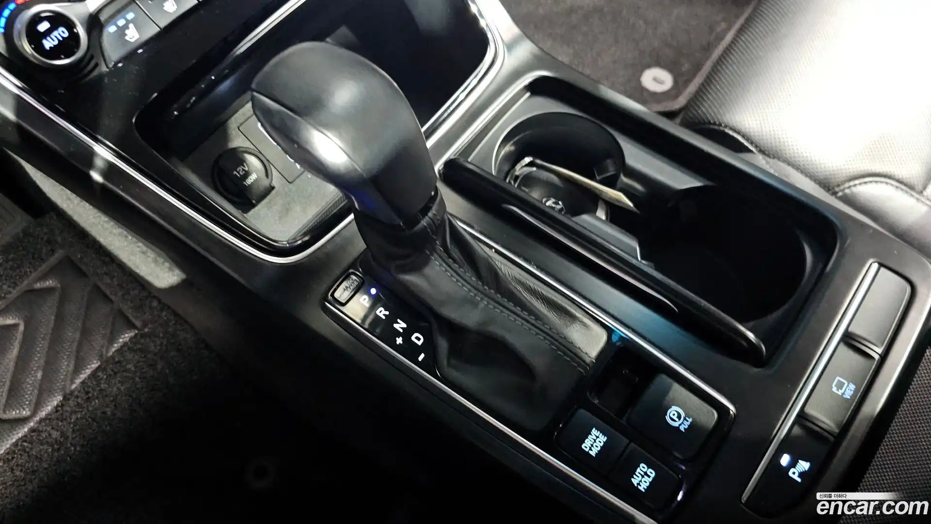 Grandeur Hyundai 2019.2-INNER-009