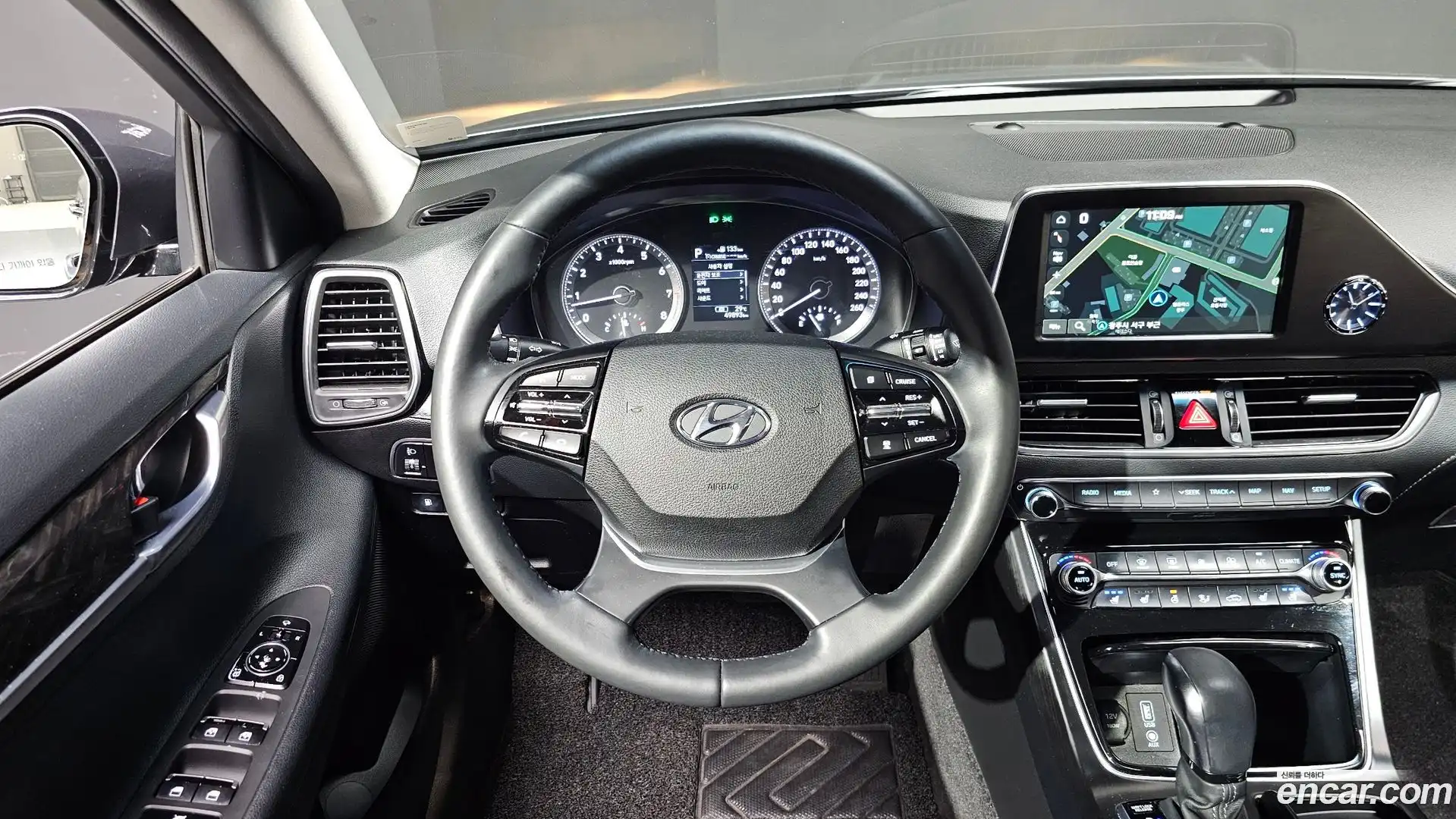 Grandeur Hyundai 2019.2-OPTION-016