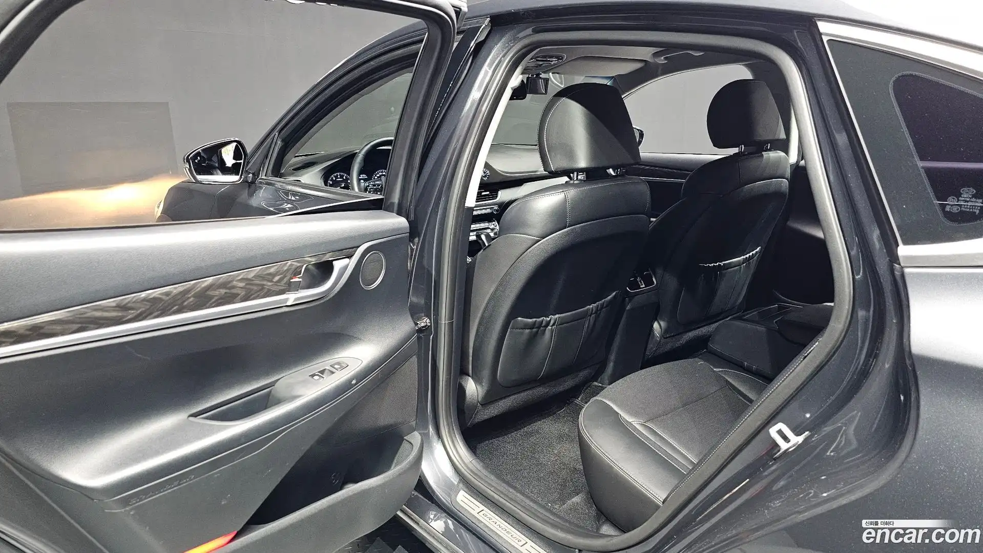 Grandeur Hyundai 2019.2-OPTION-022
