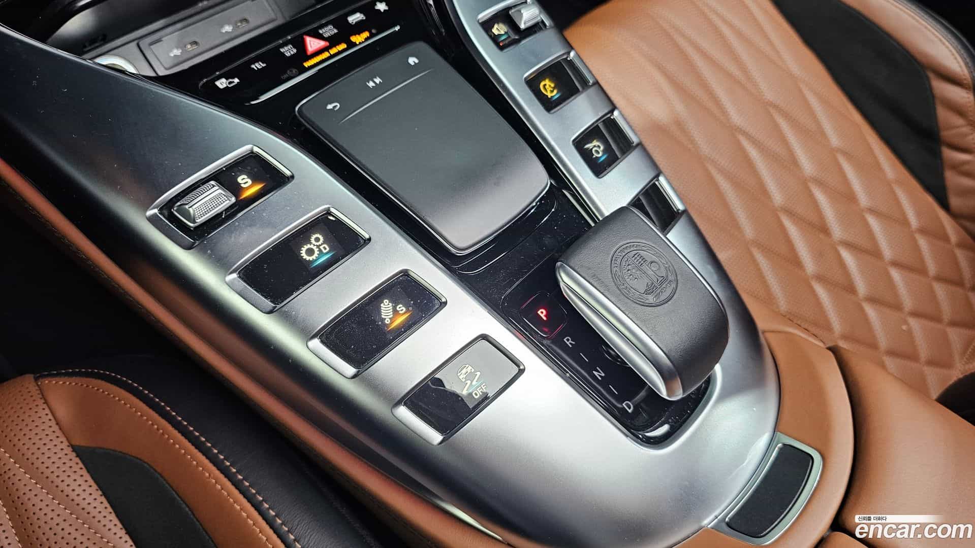 AMG GT Mercedes-Benz 2021.7-INNER-009