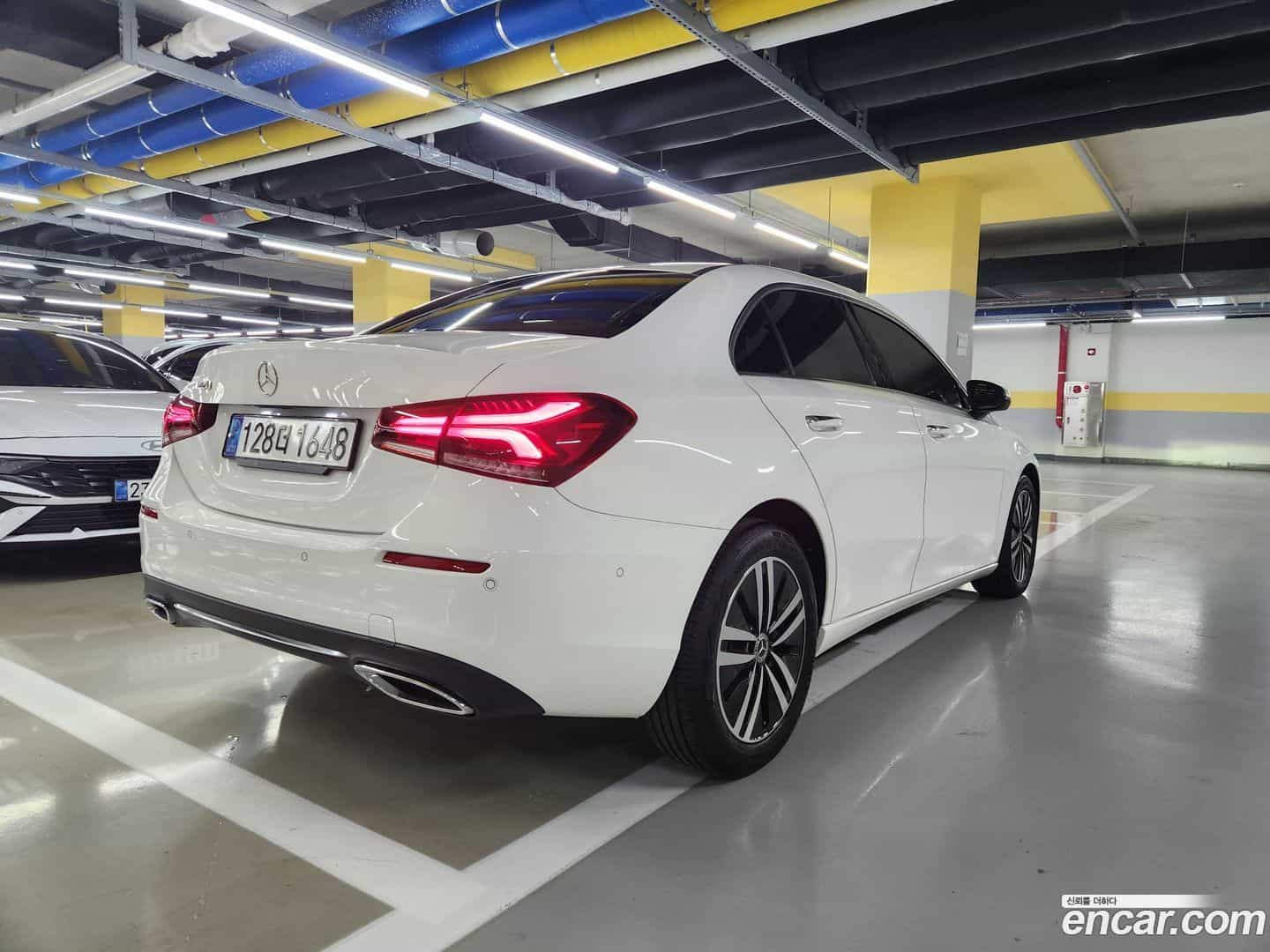 A-Class Mercedes-Benz 2022.9-OUTER-002