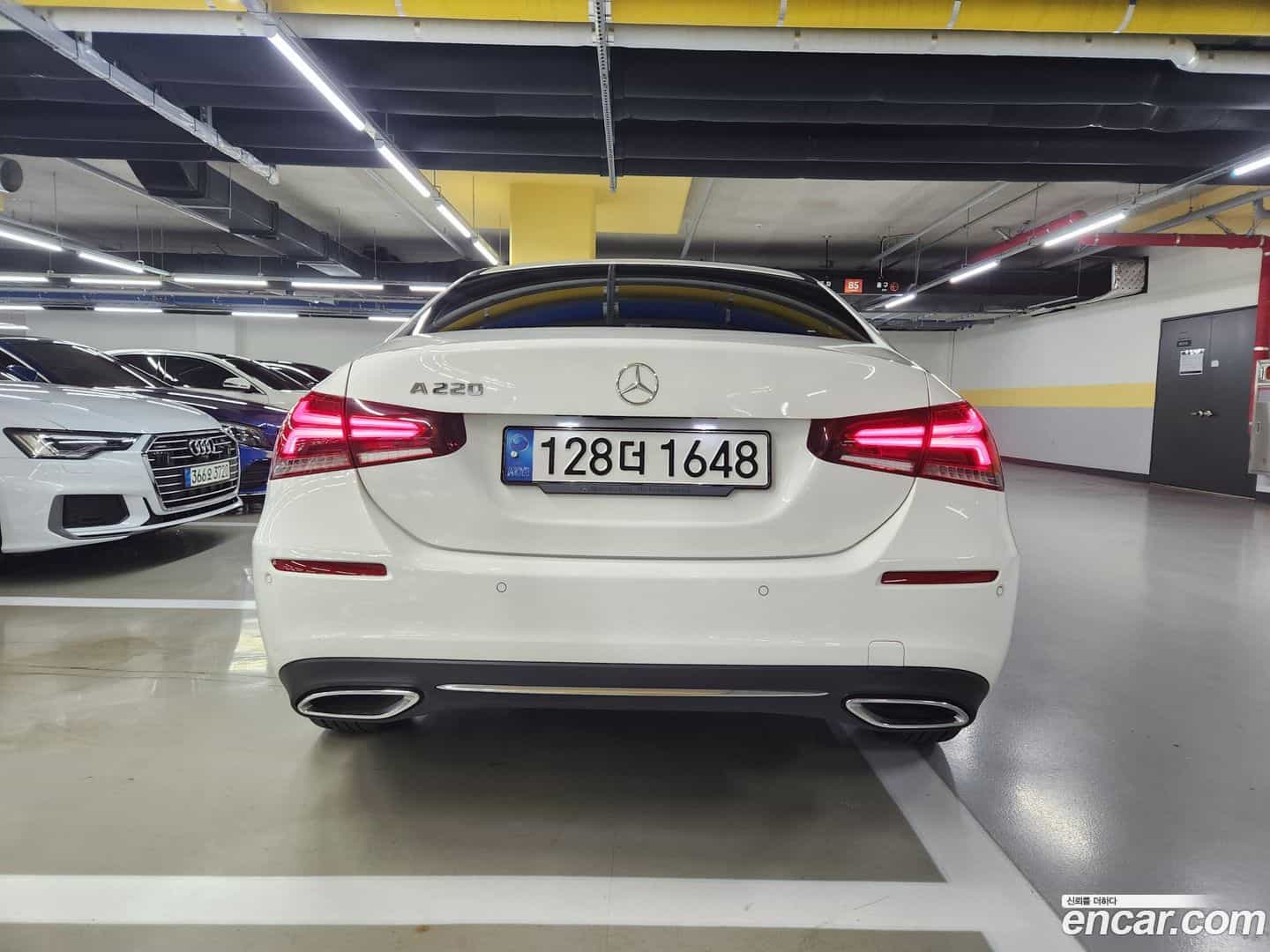A-Class Mercedes-Benz 2022.9-OUTER-004