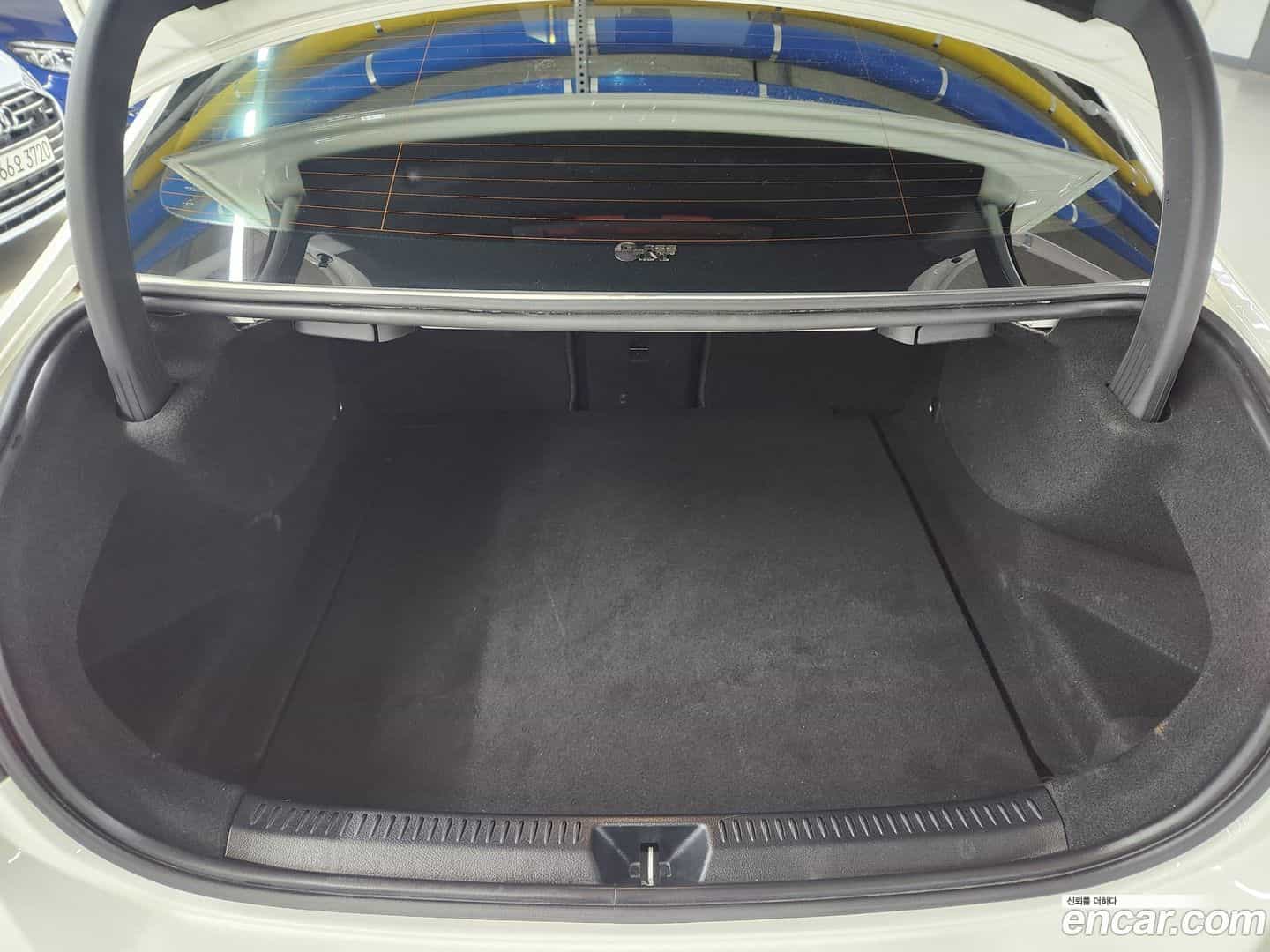 A-Class Mercedes-Benz 2022.9-OPTION-023