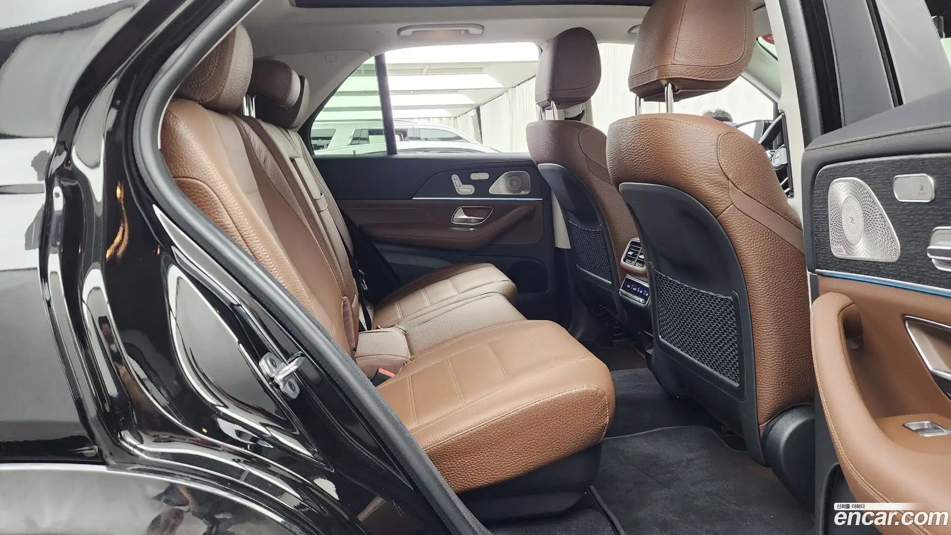 GLE-Class Mercedes-Benz 2024.5-OPTION-016