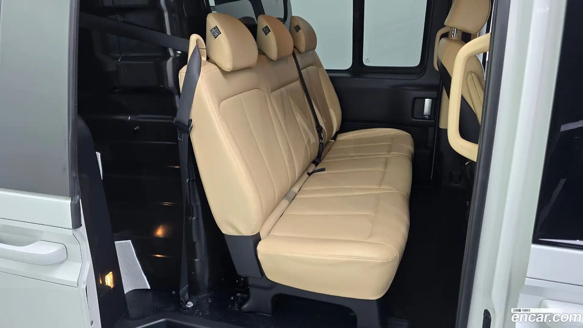 Staria Hyundai 2022.1-OPTION-015