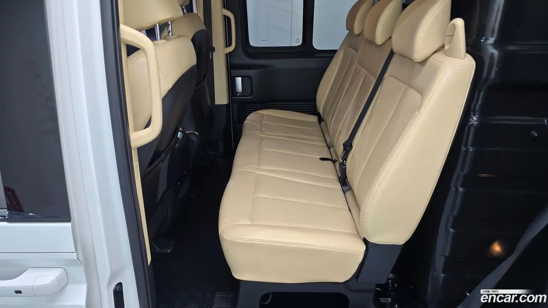 Staria Hyundai 2022.1-OPTION-016