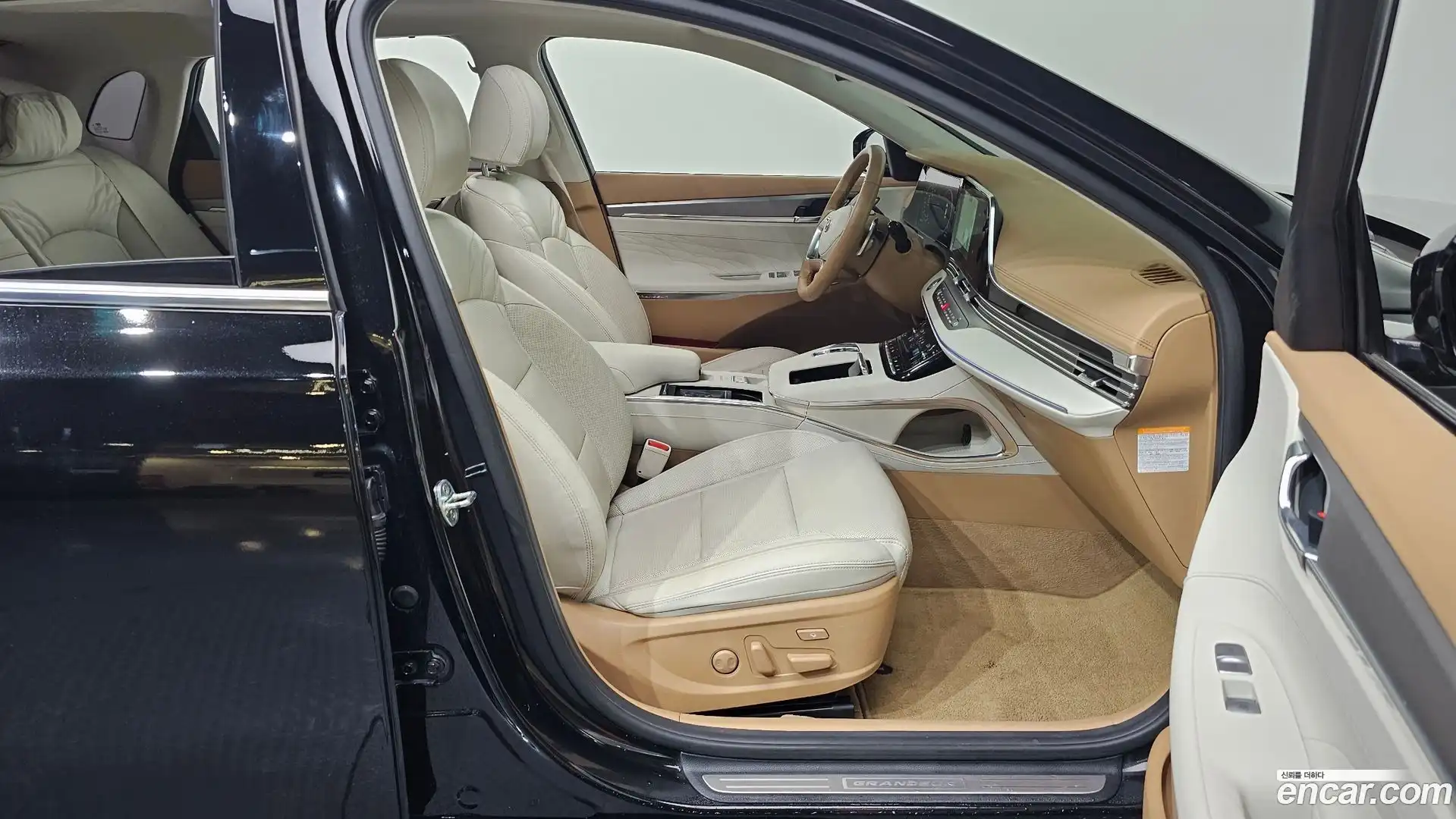 Grandeur Hyundai 2021.9-INNER-036