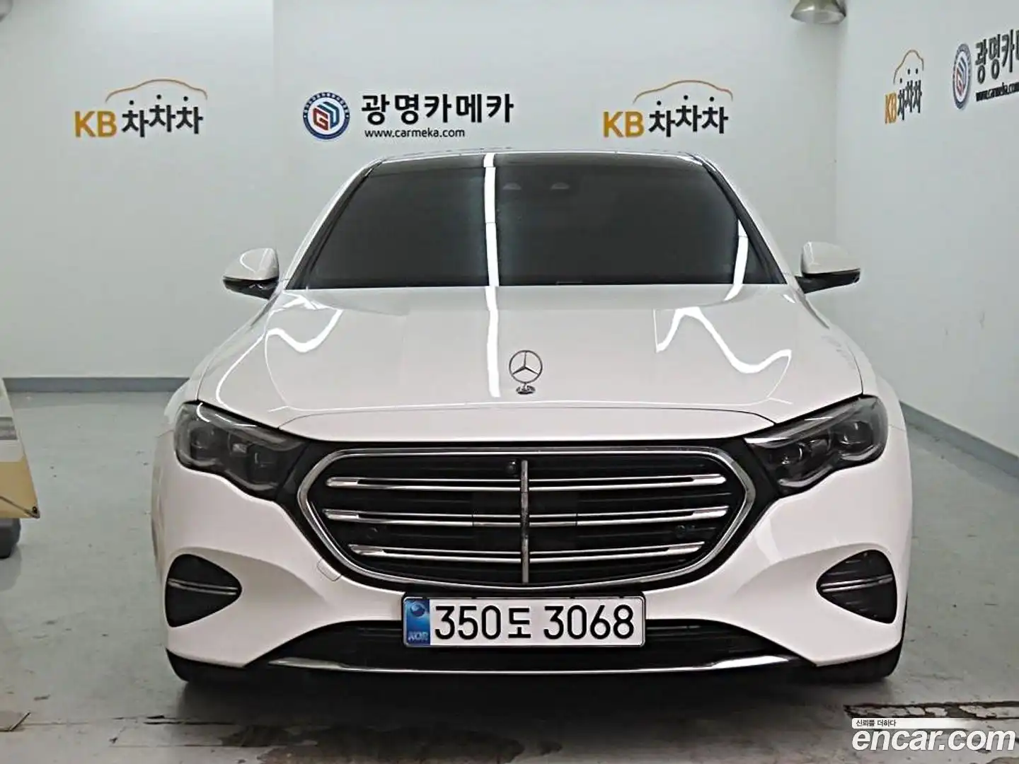 E-Class Mercedes-Benz 2025.5-OUTER-001