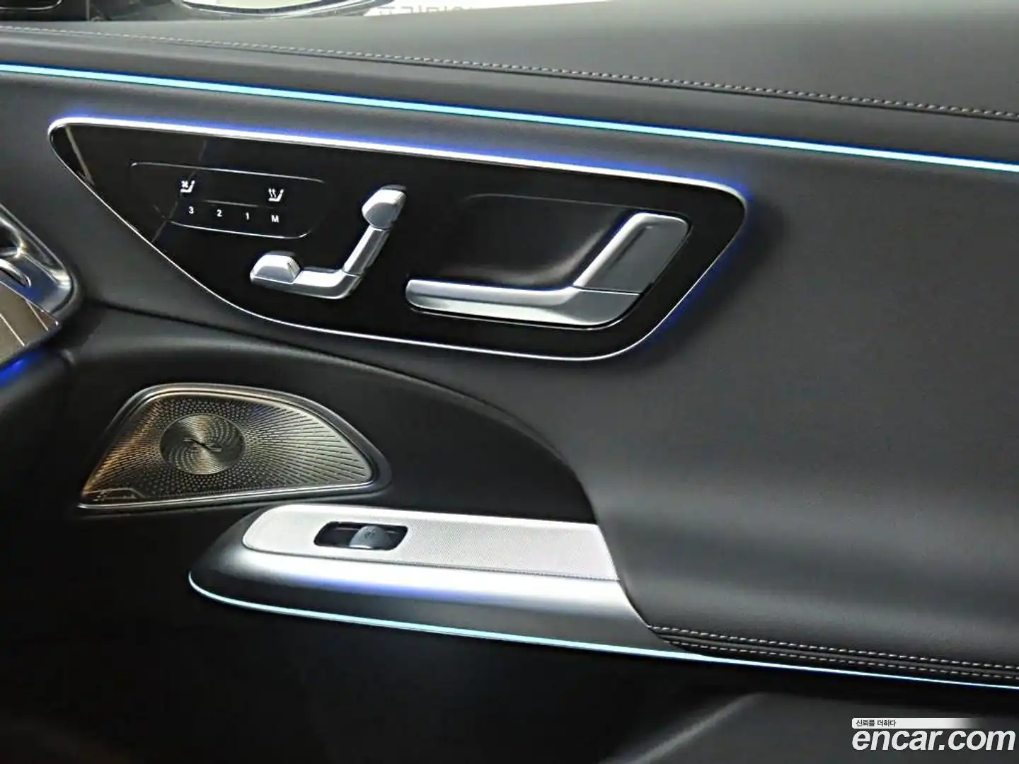 E-Class Mercedes-Benz 2025.5-OPTION-020