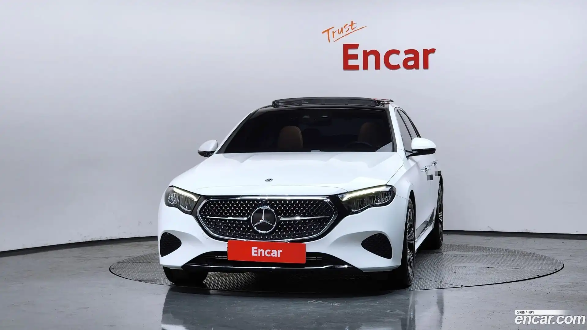 E-Class Mercedes-Benz 2024.11-OUTER-003