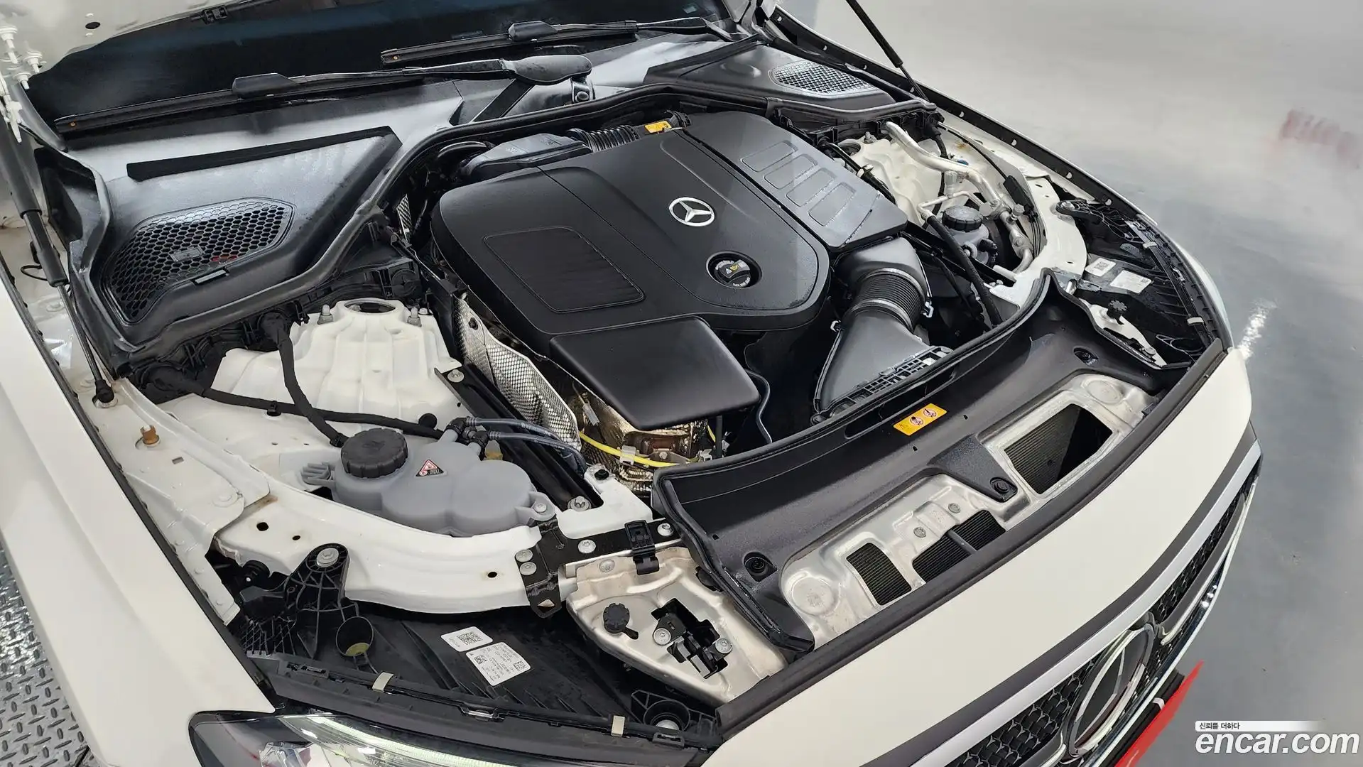 E-Class Mercedes-Benz 2024.11-OUTER-006