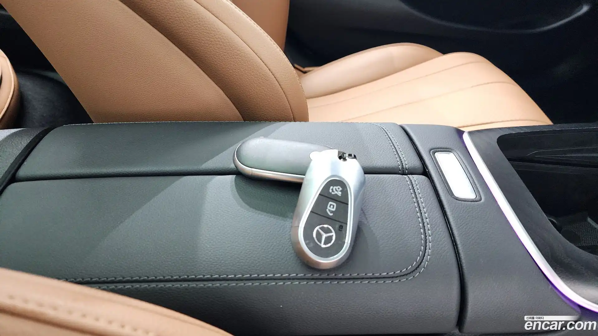 E-Class Mercedes-Benz 2024.11-OPTION-019