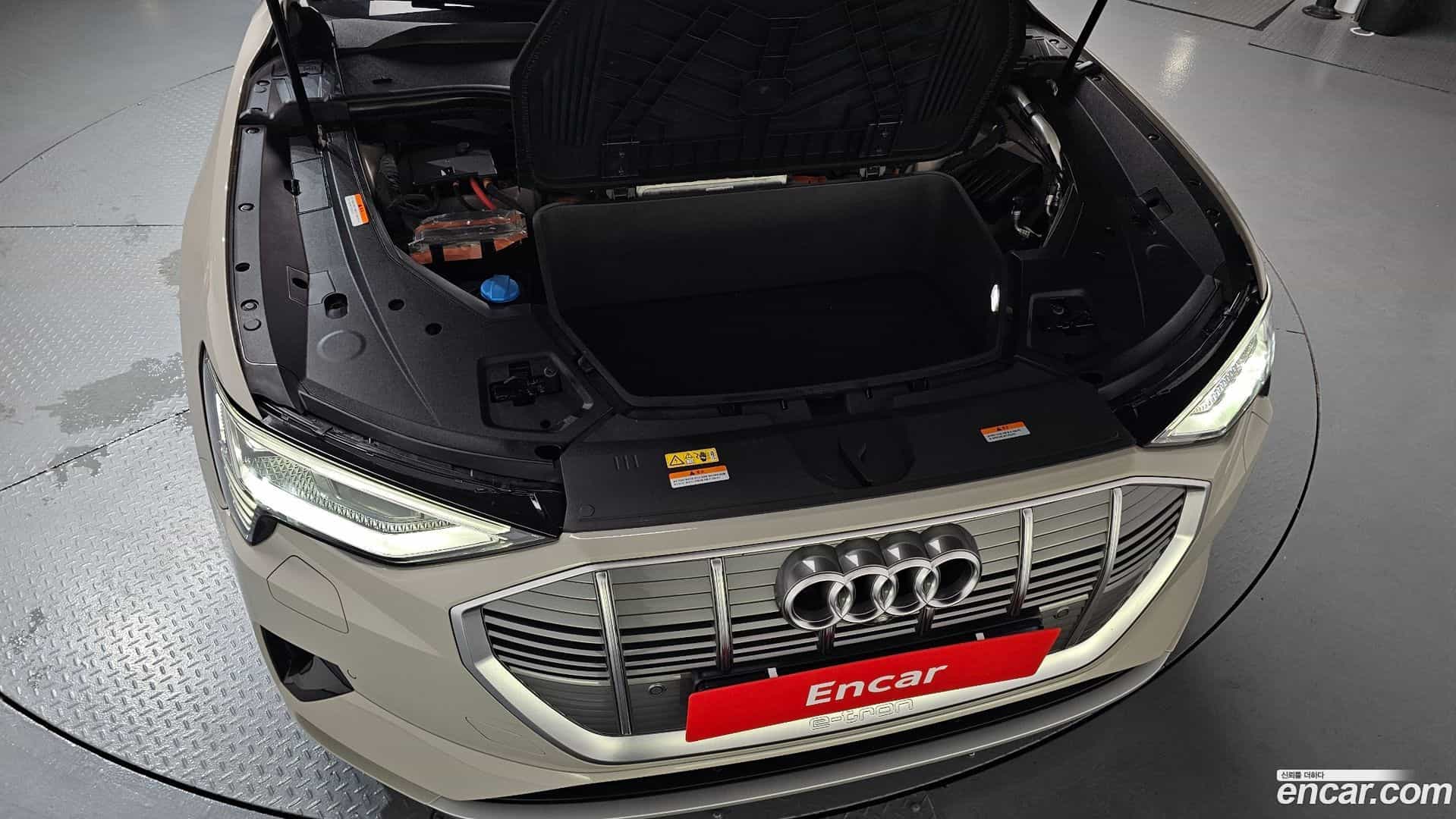 e-tron Audi 2020.11-OUTER-006