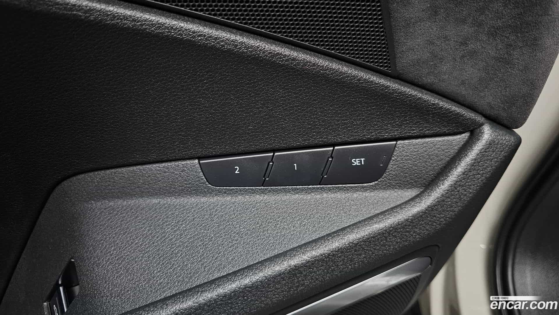 e-tron Audi 2020.11-OPTION-023