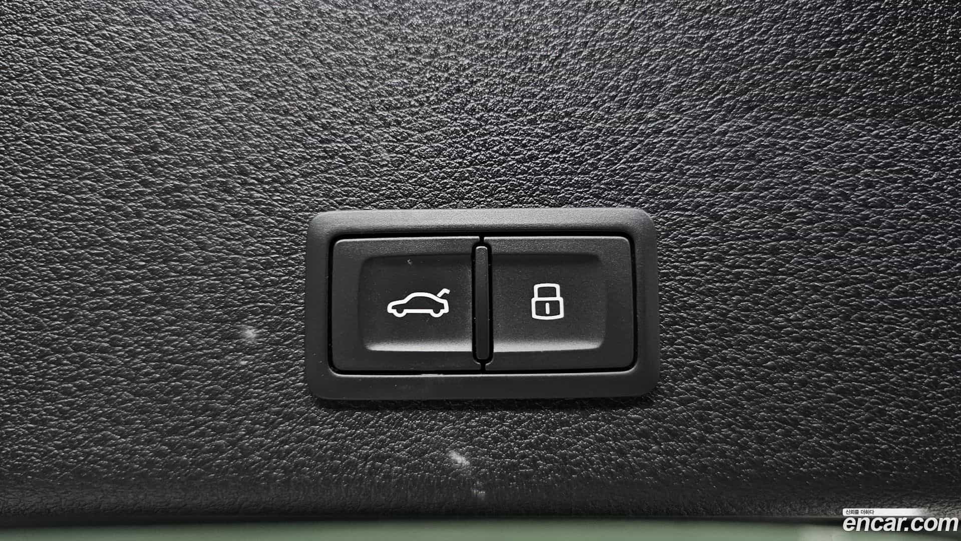 e-tron Audi 2020.11-OPTION-048