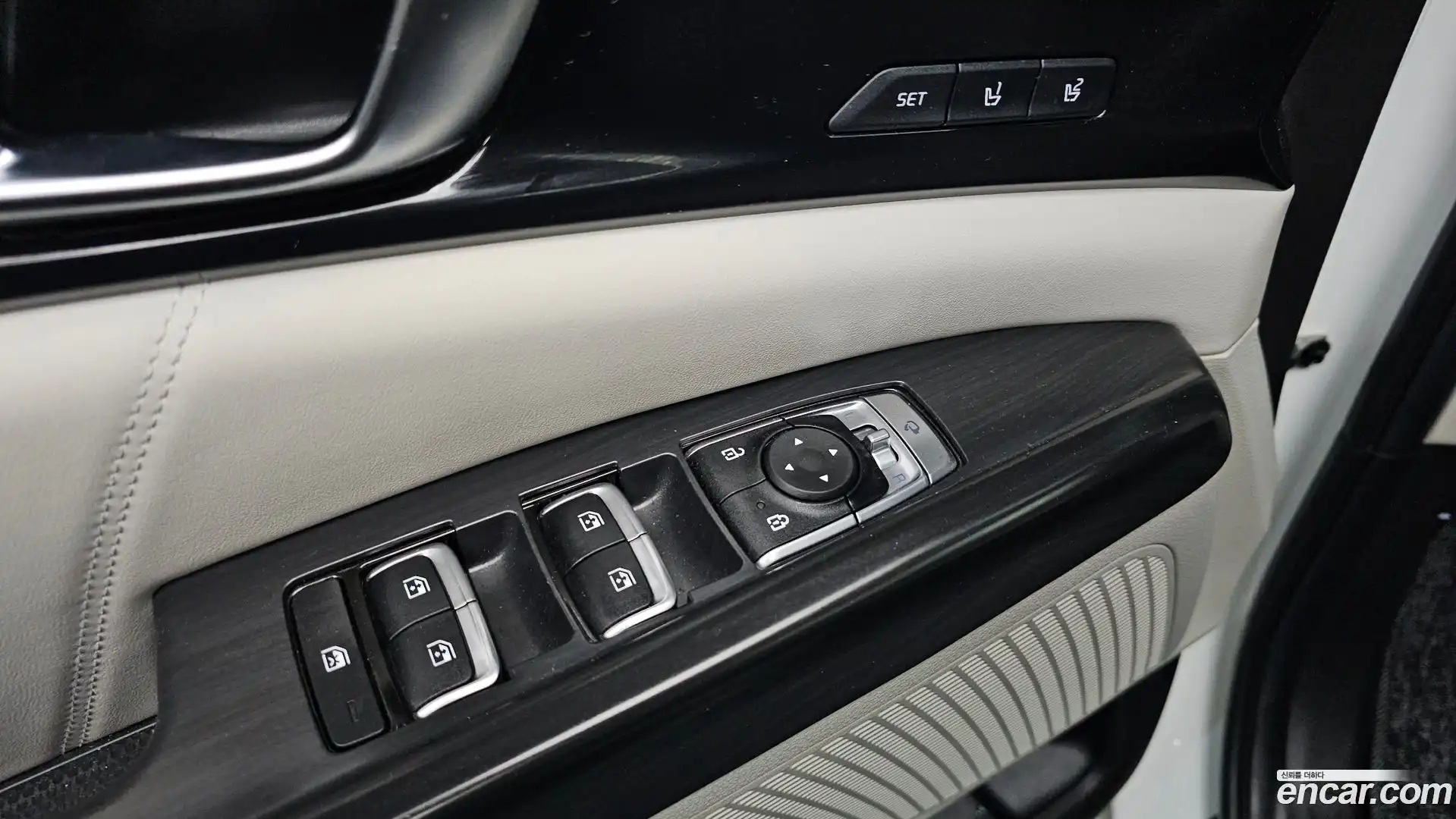 Canival Kia 2022.7-OPTION-017