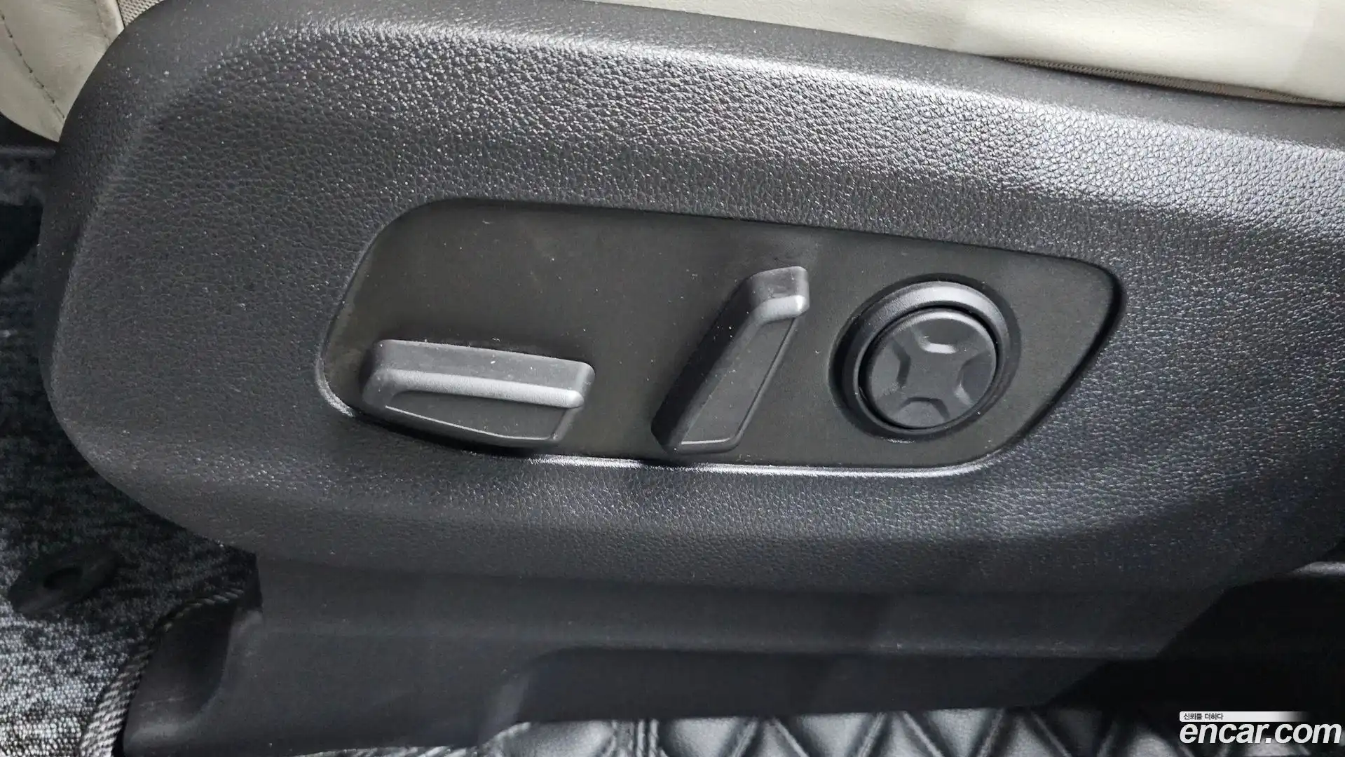 Canival Kia 2022.7-OPTION-044