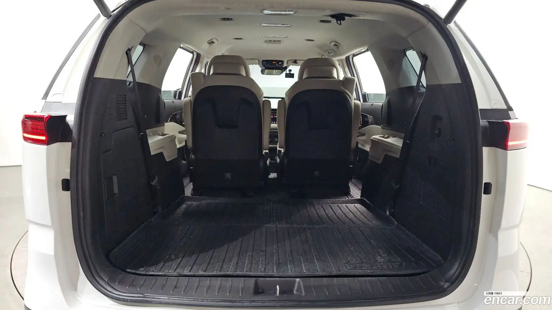 Canival Kia 2022.7-OPTION-046