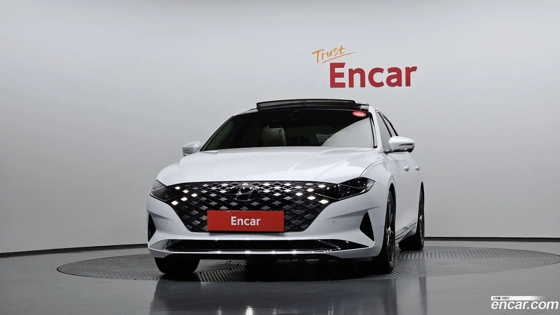 Grandeur Hyundai 2022.6-OUTER-003