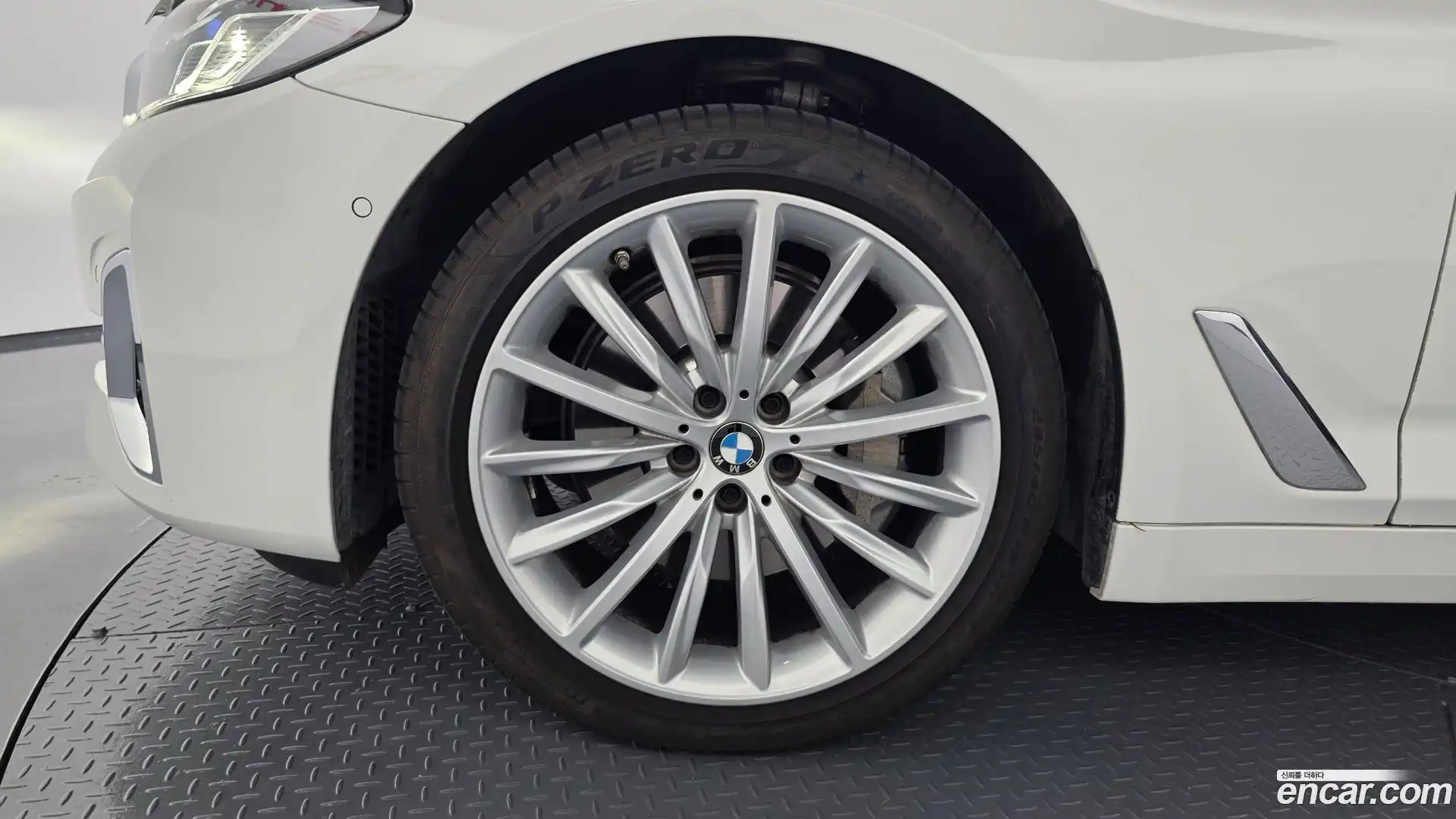 5-Series BMW 2023.5-OUTER-005